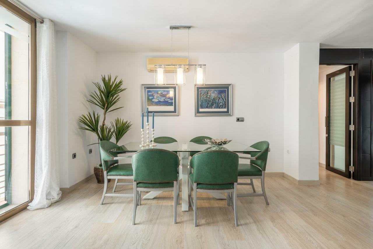 Iloftmalaga Larios-Strachan מראה חיצוני תמונה